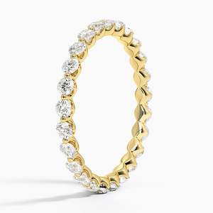 Bague éternité en or jaune avec diamants ronds taille brillant sertis pavé, bijoux de mariage classiques pour femmes - Product Image 2
