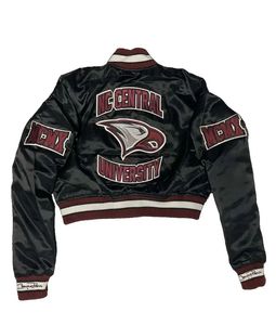 เสื้อแจ็คเก็ตเบสบอลแบบ Letterman ผ้าซาตินโพลีเอสเตอร์ 100% สำหรับผู้หญิง แบบขายส่ง สั่งทำได้ พร้อมเสื้อครอปท็อปซับในผ้าซาติน บุผ้าด้านในแบบ Quilted  ผ้าแคนวาสสำหรับกิจกรรมกลางแจ้ง - Product Image 5