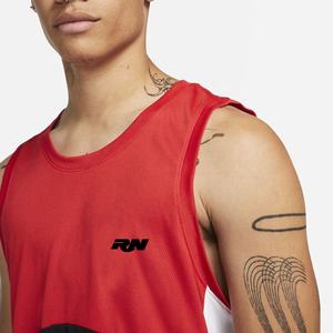 เสื้อกล้ามผู้ชายผ้าคอตตอน100% โพลีเอสเตอร์ออกแบบได้ตามต้องการ - Product Image 2