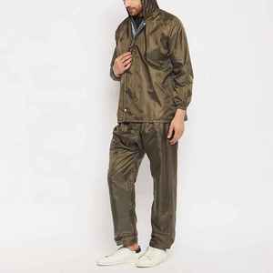 Traje de Protección Avanzado Contra Tormentas, Puntos de Refuerzo, Ropa Impermeable Resistente, Chaqueta y Traje para Lluvia - Product Image 2