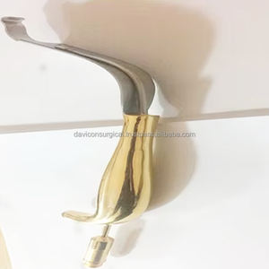 LEVASSEUR MERRILL RETRACTOR EXTRAORAL SIG.25.5CM/FO,9.5MM/16MM, LAME CONCAVE ENTIÈREMENT COUDE TIP - Product Image 1