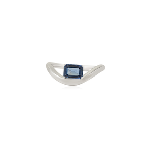 Bague ondulée en or blanc massif 14 carats avec saphir bleu naturel taillé octogonal de haute qualité, bijou unique et tendance, parmi les plus vendus - Product Image 1