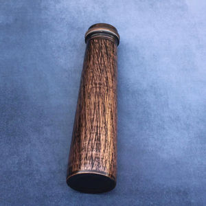 Botella Piramidal de Cobre con Tallado Antiguo (Cruzado) - Product Image 1