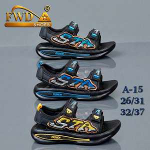 Sandales de sport pour enfants, avec semelle souple et design respirant, idéales pour la marche en plein air, l'école, le confort estival et le port quotidien. - Product Image 3