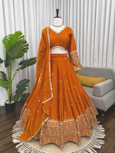 Lehenga Choli Tradicional de Diseño Indio-Pakistaní de Satén, 3.5 Metros, Corte Acampanado, Cosido, de Verano, de Secado Rápido, con Protección Solar, Última Moda para Diwali - Product Image 2