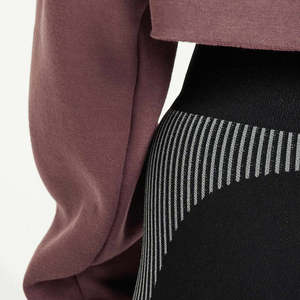 Hoodies pour femmes, sweat-shirt court tendance pour femmes, style décontracté, sweat-shirt d'hiver avec poches, confort en déplacement, OEM - Product Image 3