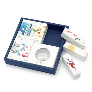 Kousaido Hanga Räucherstäbchen Geschenkset 10 Japanische Jahreszeitsduftnoten 200 Stäbchen mit Keramikhalter Holzschnitt-Druck Made in Japan - Product Image 3