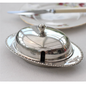 Beurrier antique en acier inoxydable avec finition polie et prise en main sécurisée, idéal pour les buffets et comptoirs de cuisine - Product Image 2