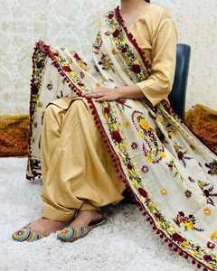 Dupatta brodée en gros pour femmes, dupatta de soirée, dupatta pakistanaise avec travail de sequins, dupatta brodée florale - Product Image 3