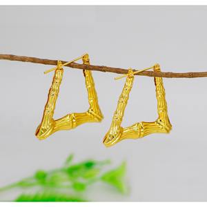 Exagerado Metal C forma bambú aro pendiente nicho lujo chapado en oro moda venta al por mayor grueso hueco abierto aros mujeres pendiente - Product Image 6