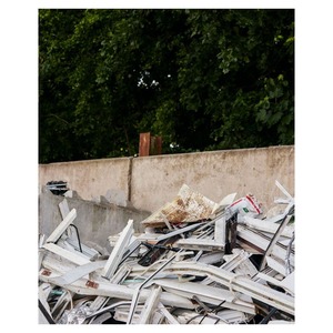 Suministro a granel de chatarra de uPVC para la reciclación de perfiles de ventanas y para las industrias de recuperación de materia prima plástica - Product Image 3