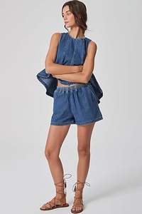 Chemises et shorts en jean pour femmes, hauts boutonnés, ensembles décontractés chemise et short, ensembles en jean très demandés, jupes portefeuille d'été - Product Image 6