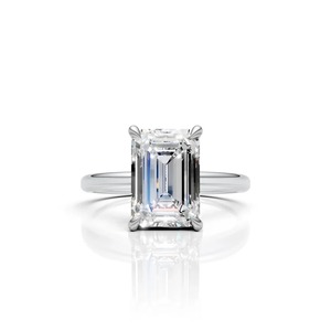 Bague Statement Diamant en Argent pour Homme, Bague de Cocktail de Luxe Audacieuse avec Moissanite Ronde Taille Brillant, Plaqué Rhodium - Product Image 1