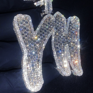 Pendentif lettre M en or 18 carats plaqué or, serti de cristaux de strass taille baguette, style hip-hop, bijoux pour homme - Product Image 2