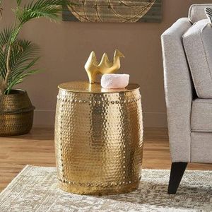 Admirable mesa auxiliar de metal que aporta un toque refinado con una construcción robusta, ideal para arreglos decorativos modernos. - Product Image 1