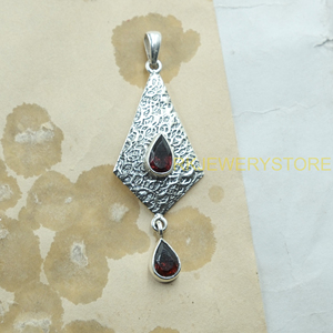 จี้เงินแท้ 925 ประดับพลอยโกเมนทรงหยดน้ำ ทำมือ รูปทรงเพชร พลอยโกเมนสีแดง จี้ห้อยประดับเพชร ของขวัญสำหรับผู้หญิง - Product Image 4