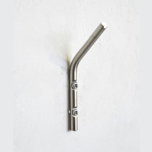 ตะขอแขวนผนังอะลูมิเนียมสีเงิน - Product Image 1