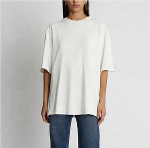 Camiseta de algodón oversize para mujer, cuello redondo, ajuste holgado informal. Compra camisetas de cuello redondo para mujer con MOQ bajo. - Product Image 2
