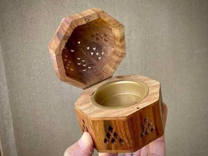 Hot Sale Eco-Friendly Indian <b>Aromatherapy</b> <b>Diffuser</b> Wooden European <b>Incense</b> Burner <b>Holder</b> 6 Inch Decorative Meditation Yoga Ash - Product Image 5