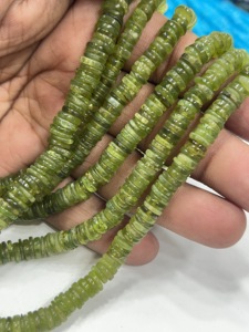 Perles de pierres précieuses de haute qualité pour la fabrication de bijoux, 17 pouces, Vessonite verte naturelle, forme Heishi lisse, taille 6-7 mm - Product Image 3