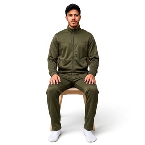 Fabricant de survêtements personnalisés pour hommes, fournisseur en gros de vêtements de sport, vêtements à marque privée pour les marchés américain, britannique et européen, vêtements de mode. - Product Image 1