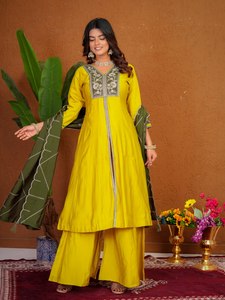 <b>Women</b> Yellow Rayon Embroidered <b>Kurta</b> Set With Palazzo And Green Dupatta - Product Image 3