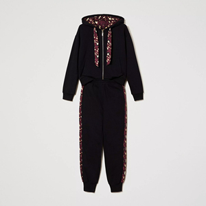 Latest Fashion Custom Design Comfortable And Lightweight Women <b>Tracksuits</b> Best Selling Regular Sleeves Cotton Women <b>Tracksuits</b> - Product Image 2