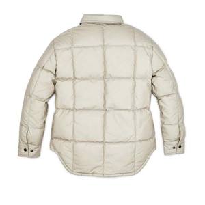 Chaqueta Acolchada de Punto Ligera y Transpirable para Mujer, Personalizada OEM, Rellena de Poliéster, Resistente al Viento, para Invierno, con Bordado para Actividades al Aire Libre - Product Image 3