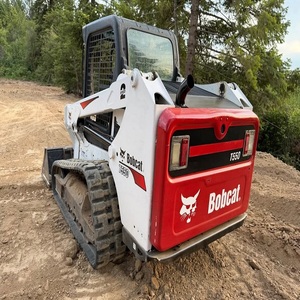 Chargeuse compacte sur chenilles Bobcat T550 efficace offrant une excellente traction, une maniabilité aisée et une grande productivité - Product Image 1