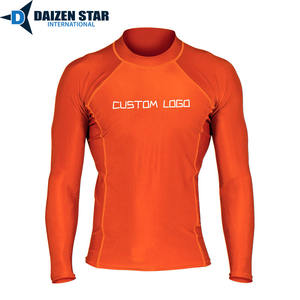 Camisetas de Protección Solar UPF50+ para Hombre al por Mayor |   Camisetas Deportivas de Compresión |   Poliéster Transpirable |   Fabricante de Sialkot - Product Image 2