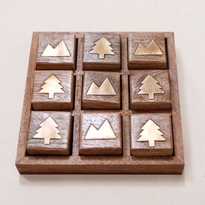 Jeu de société Tic Tac Toe en bois avec boîte de rangement et pièces en bois bicolores pour jeu familial en intérieur - Product Image 4