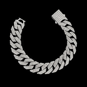 Bracelet de luxe plaqué or avec cristaux, accessoire de mode haut de gamme, cadeau brillant pour hommes et femmes - Product Image 1