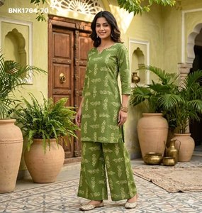 Meilleure collection de tenues ethniques coordonnées en coton extensible avec imprimé bloc, comprenant kurta courte et pantalon, pour femme, exportateur de mode, fournisseur indien - Product Image 4