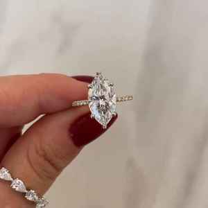 Bague de fiançailles personnalisable en argent 925 plaqué rhodium, solitaire 2 carats, halo caché, moissanite taille marquise, sans nickel, sans plomb - Product Image 3