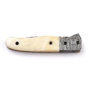 Couteau pliant à poignée neutre avec lame à motif tourbillonnant et accessoires décoratifs argentés pour équipement de camping en plein air et idée cadeau - Product Image 3
