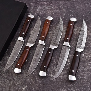 Juego de 6 cuchillos para carne de acero de Damasco con mango de madera, hoja dentada, cuchillería de cocina, caja de regalo incluida - Product Image 6