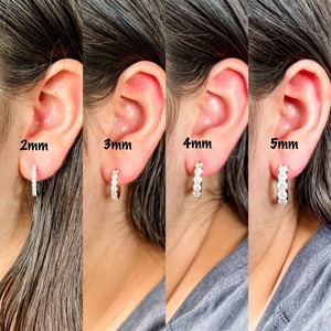 Pendientes de aro Moissanite Huggee de plata de ley 925, pendientes de diamantes personalizados, fabricación de joyería de diamantes, regalo para ella - Product Image 2