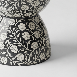 Mesa de Centro Industrial Moderna con Incrustaciones de Adhesivos Florales Negros, Mesa Auxiliar Decorativa Hecha a Mano para Entrada o Dormitorio - Product Image 4