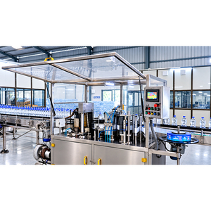 Machine d'étiquetage automatique BOPP haute performance pour l'industrie de l'eau, vitesse maximale de 60 étiquettes/min, efficacité optimale, étiquetage carré - Product Image 1