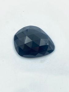 Piedra de ónix negro tallada en forma de pera, gema mineral suelta de 27.70 quilates - Product Image 1