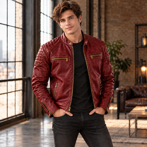 Blouson de moto en cuir véritable bordeaux pour homme avec texture gaufrée, empiècements matelassés et détails de fermeture éclair dorée - Product Image 2