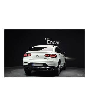 Mercedes-Benz GLC-Class GLC300e 4MATIC Coupé 2023, 10 768 km, Boîte de vitesses automatique, Sièges en cuir, Volant à gauche, Caméra de recul - Product Image 4