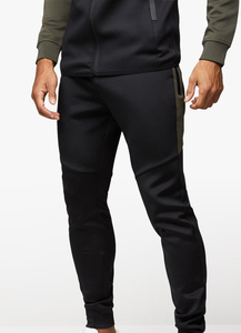 Ensemble de survêtement deux pièces à manches longues pour hommes, coupe classique et ajustée, avec pantalon cargo - Product Image 1
