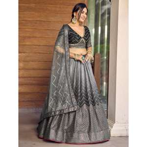 Magníficas lentejuelas negras Chinon Events Wear Lehenga Choli con vestidos de carrera Dupatta - Product Image 6