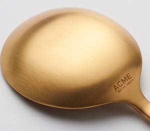 Service de table Sola Minimal Gold en acier inoxydable, finition or mat PVD, antirouille, pour soupes, currys, événements de restauration, hôtels et cuisine - Product Image 2