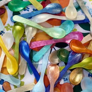 Cuillères à thé en résine faites à la main, thème ange, forme personnalisée, ensemble coloré, finition miroir, ustensiles décoratifs pour la maison, la cuisine et la table - Product Image 5