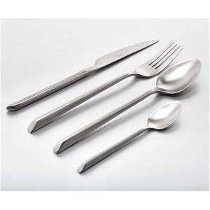 Juego de cubiertos de acero inoxidable de aspecto moderno y plateado, cubiertos de alta calidad con mango único para restaurante, boda, hogar y hotel - Product Image 2