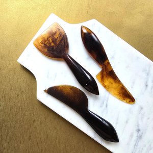 Juego de 3 Cuchillos para Queso de Resina Marmoleada, Duraderos, Aptos para Lavavajillas y Alimentos, Utensilios de Cocina y Servicio para el Hogar - Product Image 3