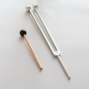 Juego de Diapones de Aleación de Aluminio de 128HZ, 256HZ, 512HZ, Plateados o Dorados, 3 o 4 Diapones con Base - Product Image 5
