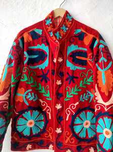 Blouson Bomber Bohème en Coton Indien pour Femme, Broderie Suzani Kantha, Matelassé, Réversible, Écologique, Tissé, Respirant, Motif Floral Automnal - Product Image 4